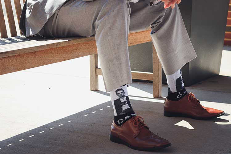 Les chaussettes personnalisées marquent la différence de son copain
