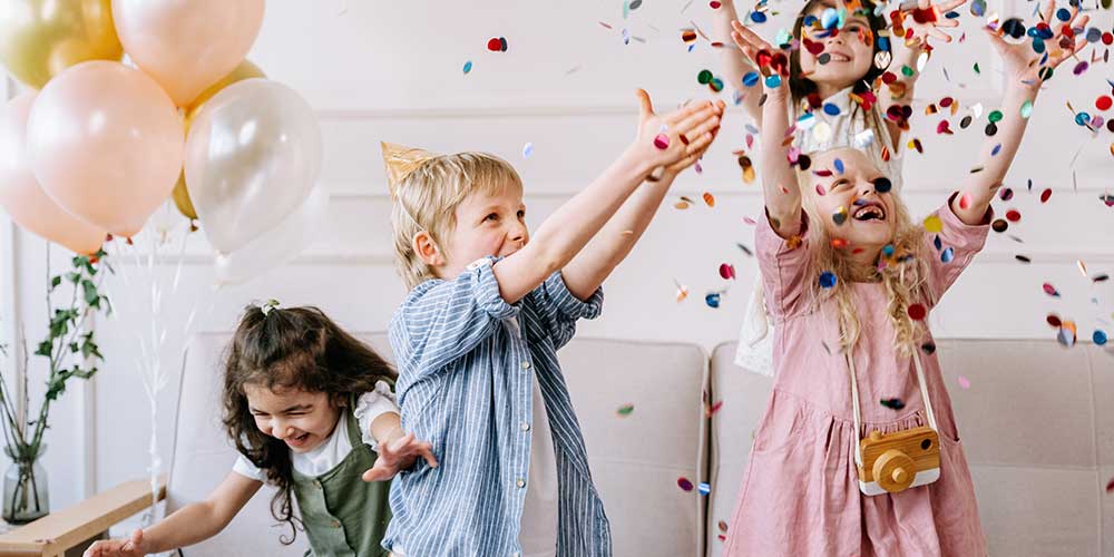 12 cadeaux originaux pour personnaliser une fête d’anniversaire