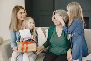 Les meilleurs cadeaux pour 10 mamies différentes