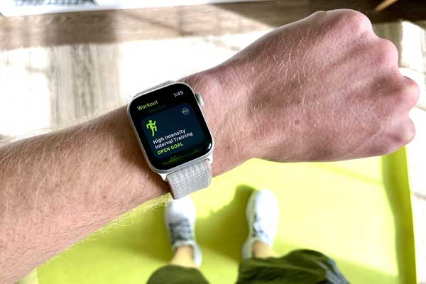 10 accessoires indispensables pour les hommes sportifs