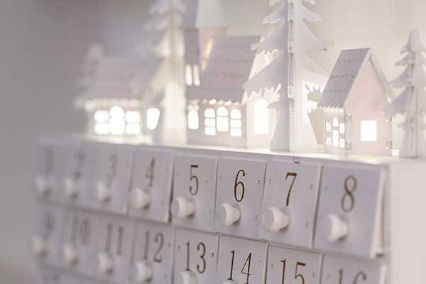 Les traditions françaises et mondiales des calendriers de l’avent