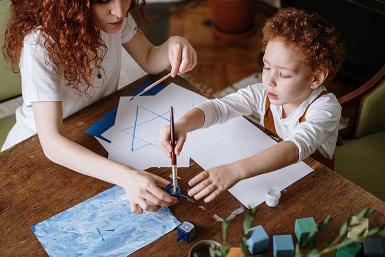 Vous aurez du succès en proposant une activité coloriage et dessin