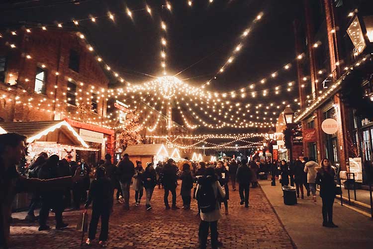 Les décorations sur le thème de Noël à retrouver sur les marchés traditionnels