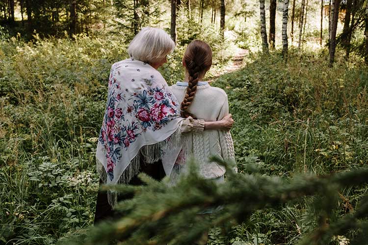 La mamie écolo aime partager sa passion pour la nature