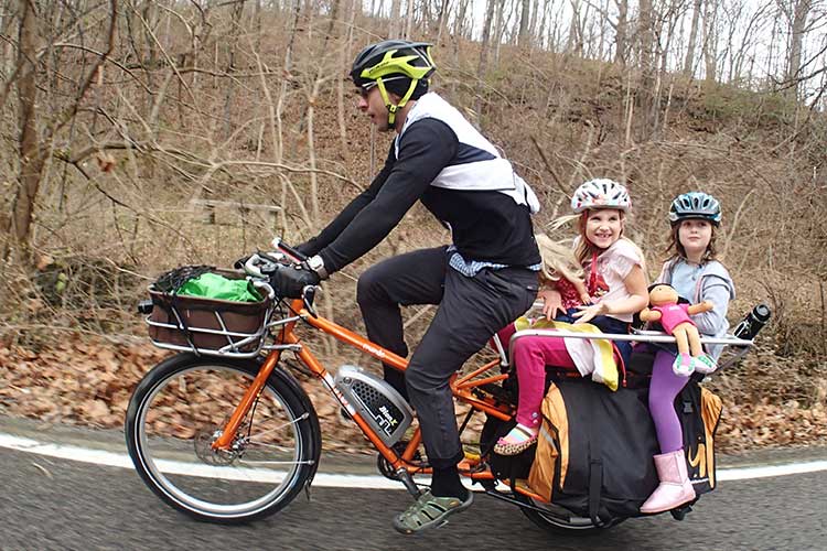 Le vélo permet aux papas de se maintenir en forme