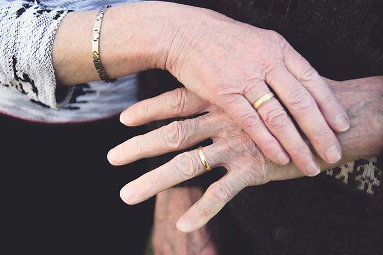 Le renouvellement des vœux est une tradition permettant de montrer à l’entourage que le couple s’aime pour toujours